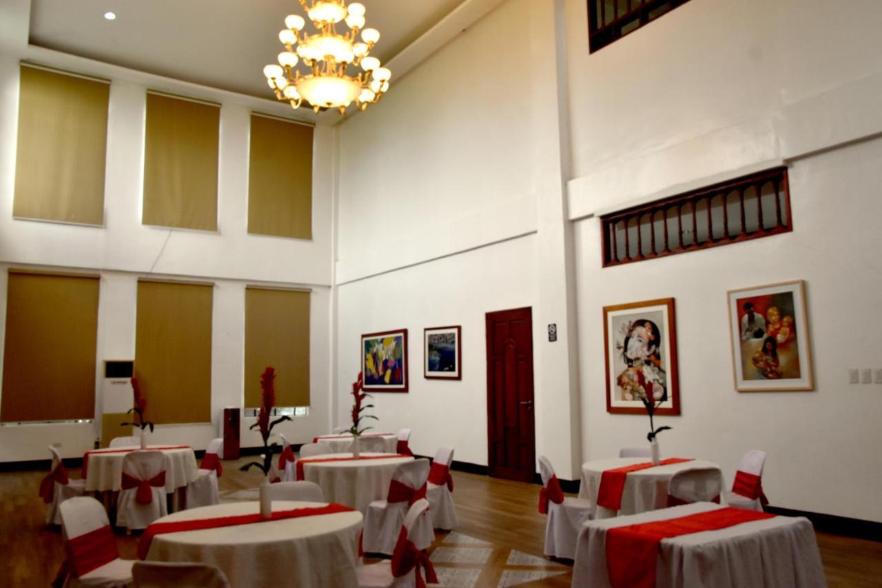 Mamburao Isla De Oro Hotel מראה חיצוני תמונה