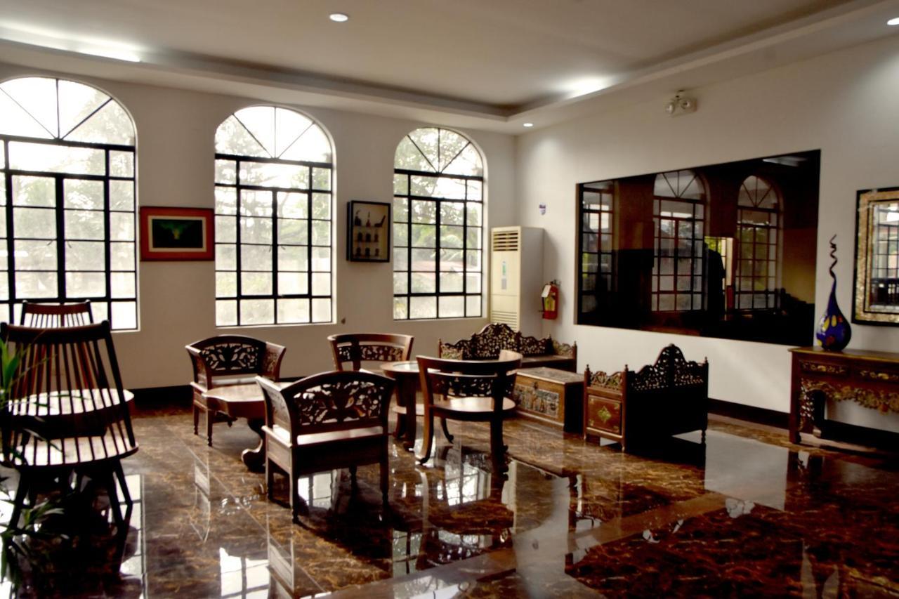 Mamburao Isla De Oro Hotel מראה חיצוני תמונה