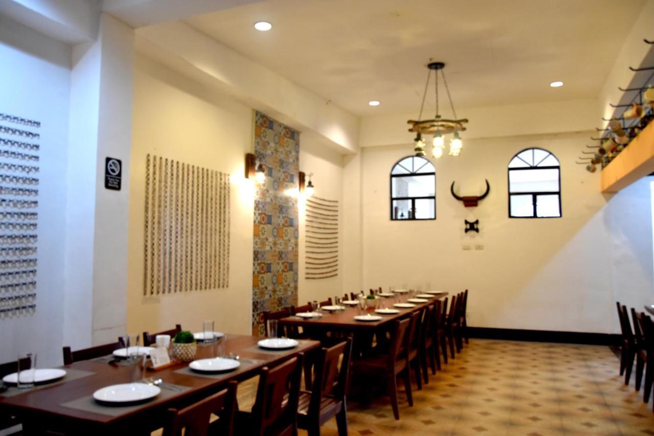 Mamburao Isla De Oro Hotel מראה חיצוני תמונה