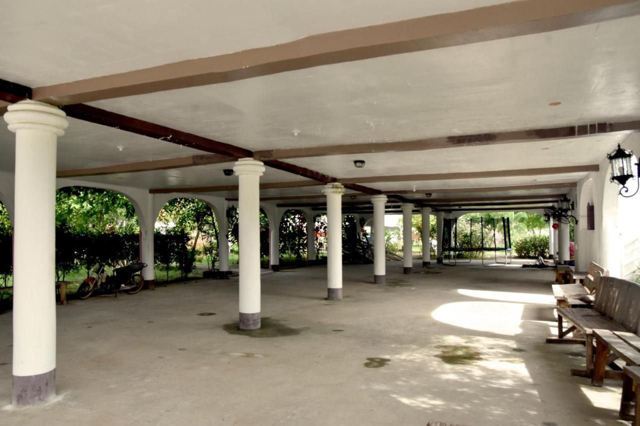 Mamburao Isla De Oro Hotel מראה חיצוני תמונה