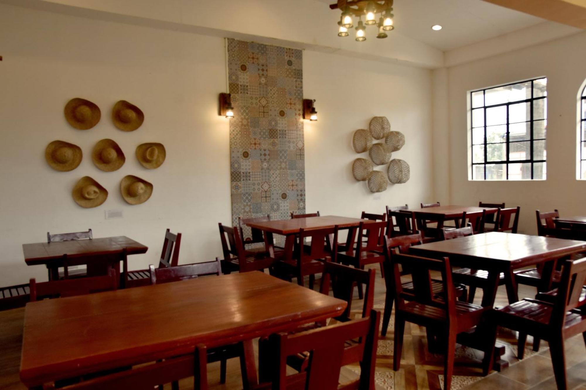 Mamburao Isla De Oro Hotel מראה חיצוני תמונה